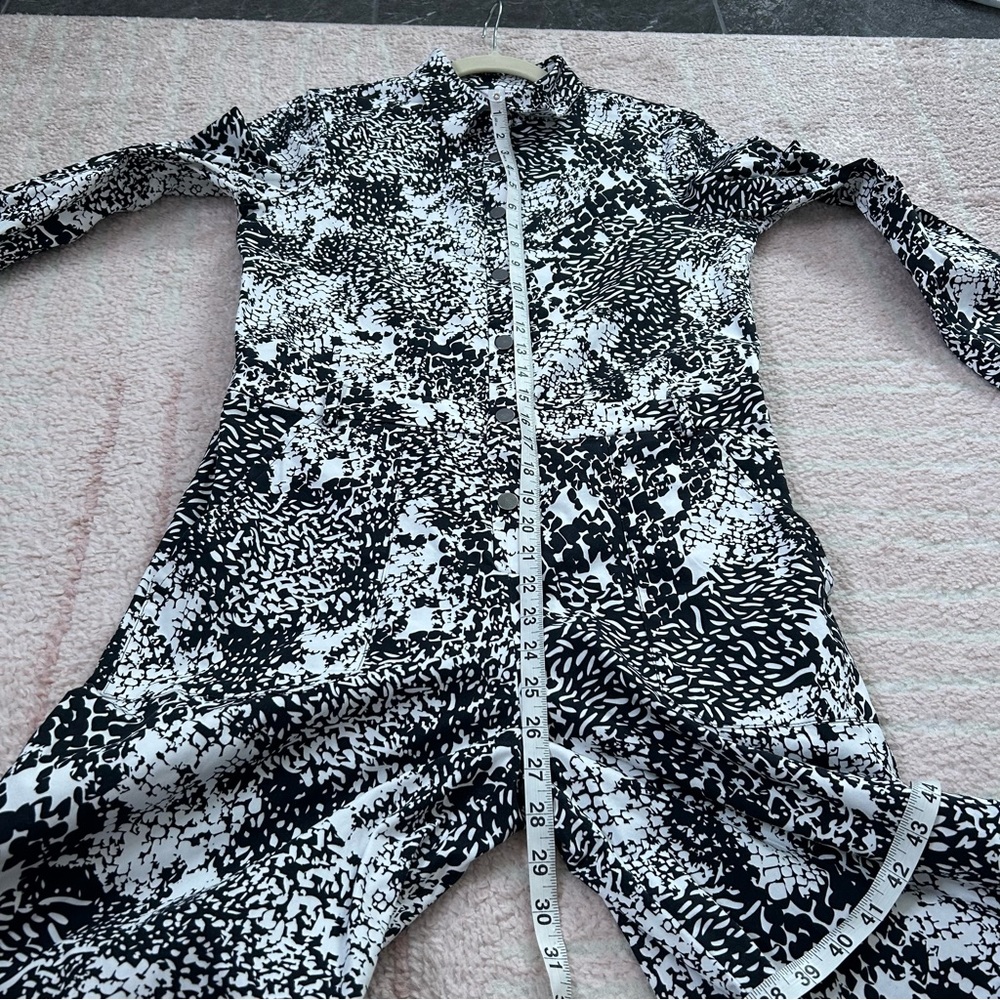 The Kit Black White Patterned Alex Jumpsuit Cropped Long Sleeve Size Medium Fall - Picture 10 of 12